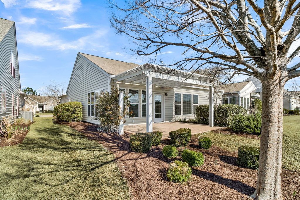 Image 26 of property listing at 406 Waterlily Way, Summerville, SC 29486