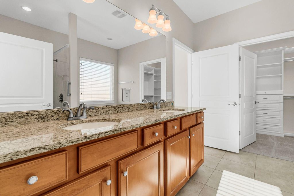 Image 35 of property listing at 406 Waterlily Way, Summerville, SC 29486