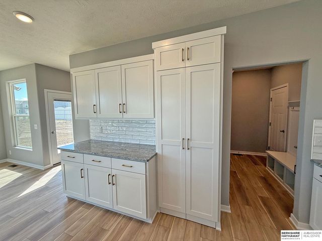 11515 S 117th Street, Papillion, NE 68046