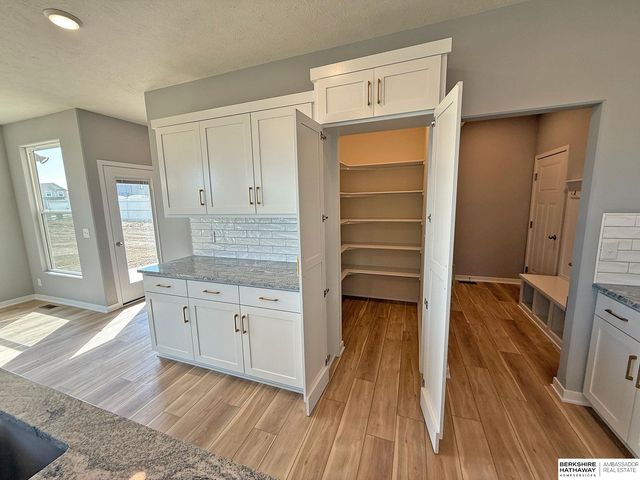 11515 S 117th Street, Papillion, NE 68046