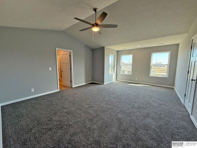 11515 S 117th Street, Papillion, NE 68046