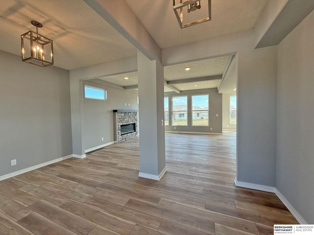 11515 S 117th Street, Papillion, NE 68046