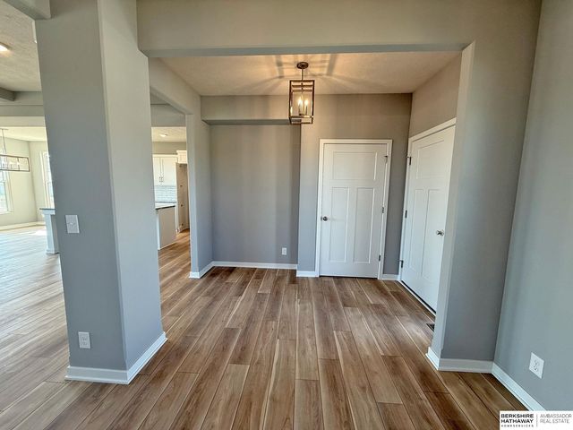 11515 S 117th Street, Papillion, NE 68046