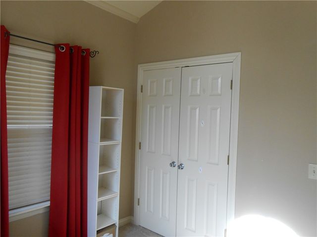 12 Cranfield Drive, Bella Vista, AR 72714