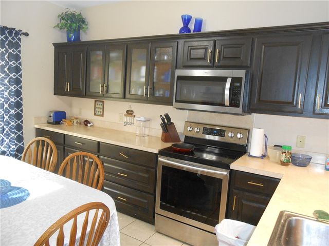 12 Cranfield Drive, Bella Vista, AR 72714