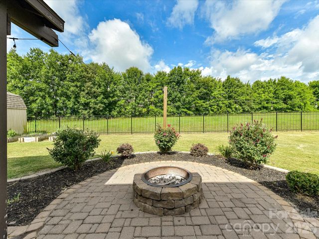 1033 Blue Stream Lane, Indian Trail, NC 28079
