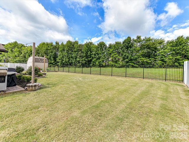 1033 Blue Stream Lane, Indian Trail, NC 28079