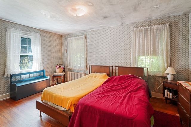 74 River Road, Sturbridge, MA 01566