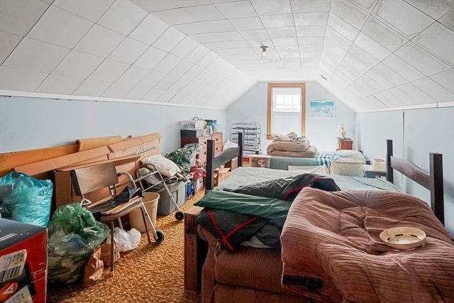 74 River Road, Sturbridge, MA 01566