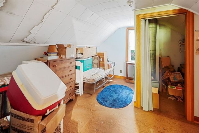 74 River Road, Sturbridge, MA 01566