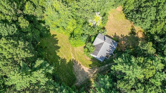 74 River Road, Sturbridge, MA 01566