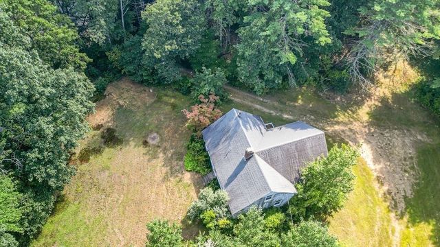 74 River Road, Sturbridge, MA 01566