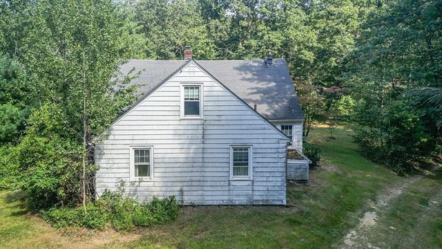 74 River Road, Sturbridge, MA 01566