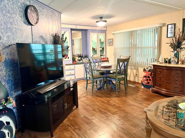 8011 SE Homestead Avenue, Hobe Sound, FL 33455