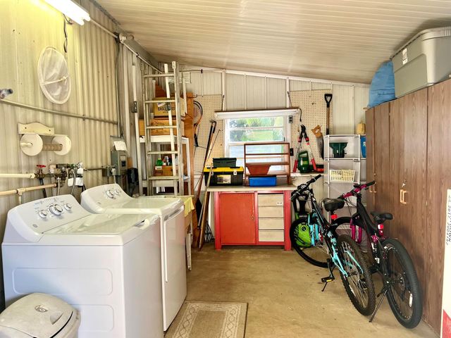 8011 SE Homestead Avenue, Hobe Sound, FL 33455