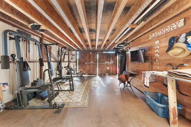 8105 Samuels Road, Terrell, TX 75160
