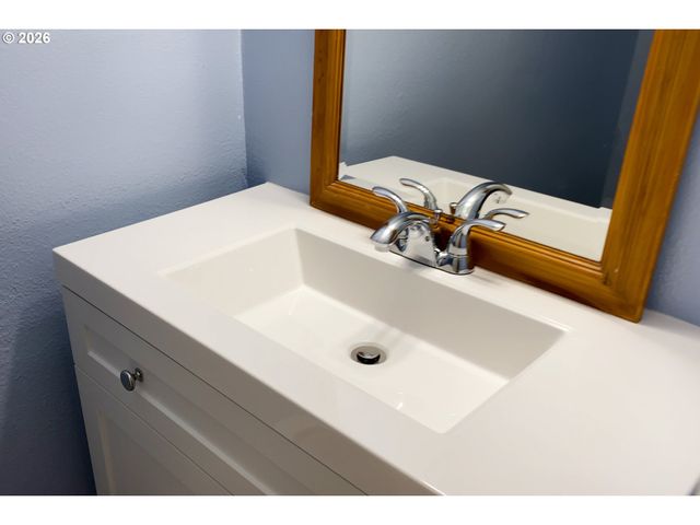 1640 Village Park Pl, West Linn, OR 97068