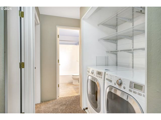 1640 Village Park Pl, West Linn, OR 97068