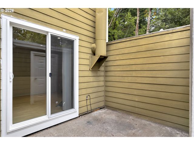 1640 Village Park Pl, West Linn, OR 97068