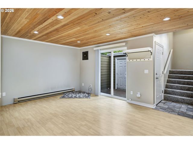 1640 Village Park Pl, West Linn, OR 97068