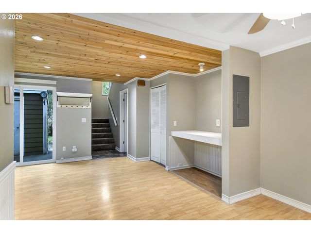 1640 Village Park Pl, West Linn, OR 97068