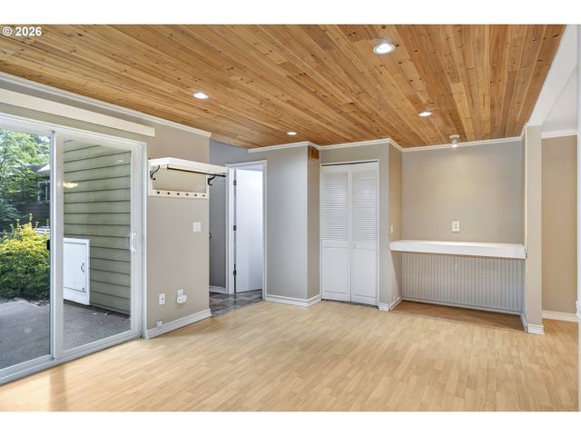 1640 Village Park Pl, West Linn, OR 97068