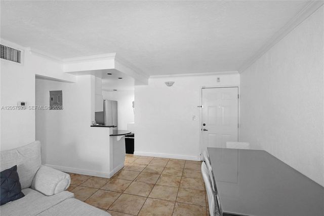 8617 SW 68th Court 24, Pinecrest, FL 33156