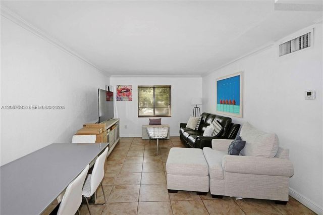 8617 SW 68th Court 24, Pinecrest, FL 33156