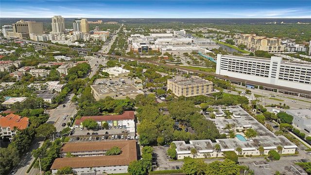 8617 SW 68th Court 24, Pinecrest, FL 33156