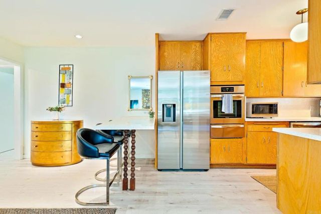 5187 Foothill Blvd, San Diego, CA 92109