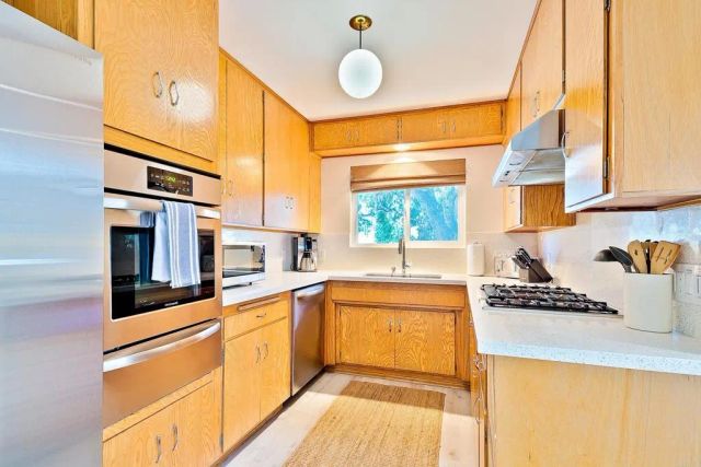 5187 Foothill Blvd, San Diego, CA 92109