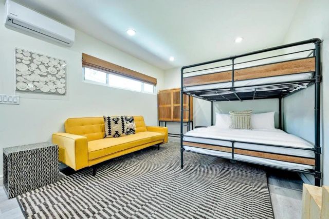 5187 Foothill Blvd, San Diego, CA 92109