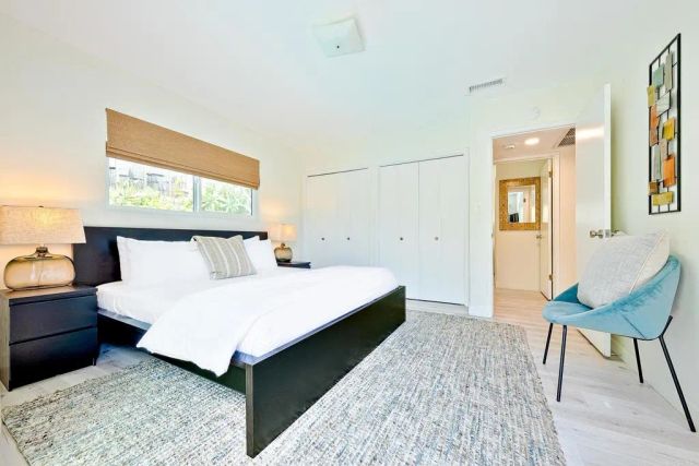 5187 Foothill Blvd, San Diego, CA 92109