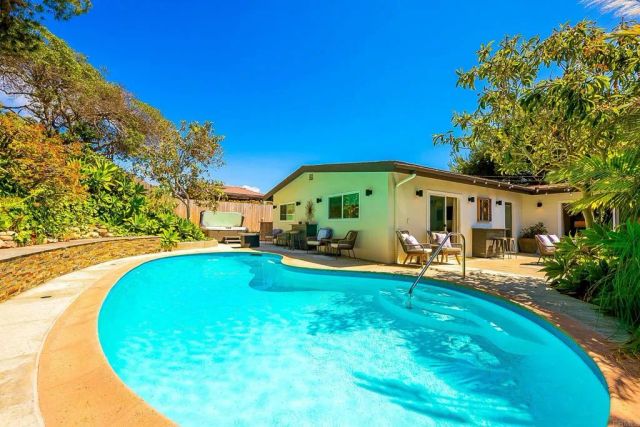 5187 Foothill Blvd, San Diego, CA 92109