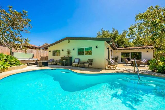 5187 Foothill Blvd, San Diego, CA 92109