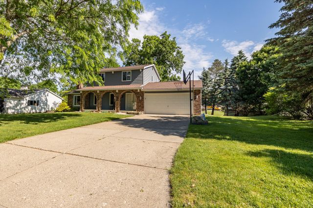 1121 Hollyhock Drive, Grand Blanc Twp, MI 48439