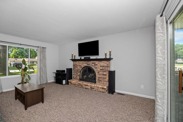 1121 Hollyhock Drive, Grand Blanc Twp, MI 48439