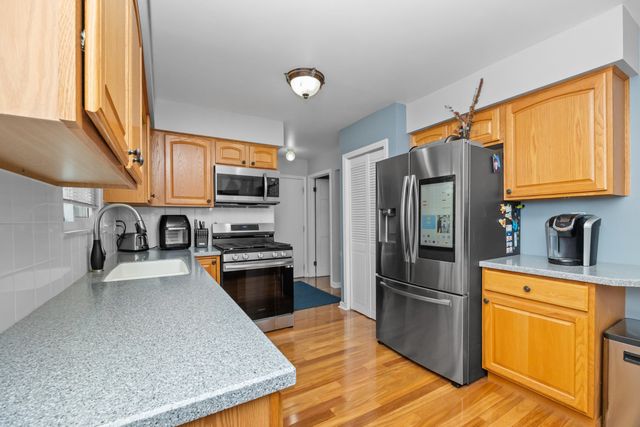 1121 Hollyhock Drive, Grand Blanc Twp, MI 48439