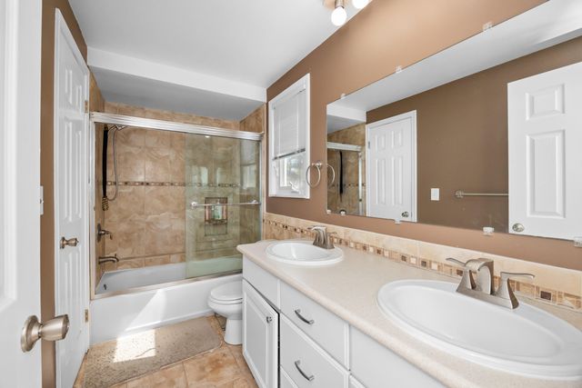 1121 Hollyhock Drive, Grand Blanc Twp, MI 48439