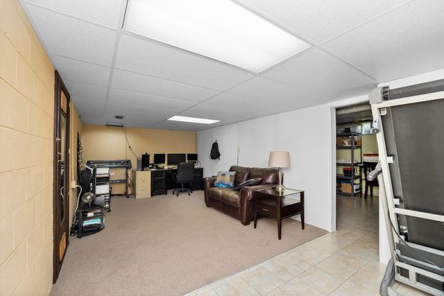 1121 Hollyhock Drive, Grand Blanc Twp, MI 48439