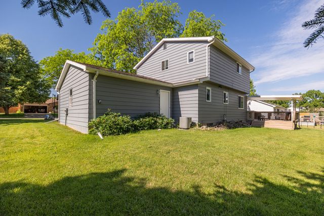 1121 Hollyhock Drive, Grand Blanc Twp, MI 48439