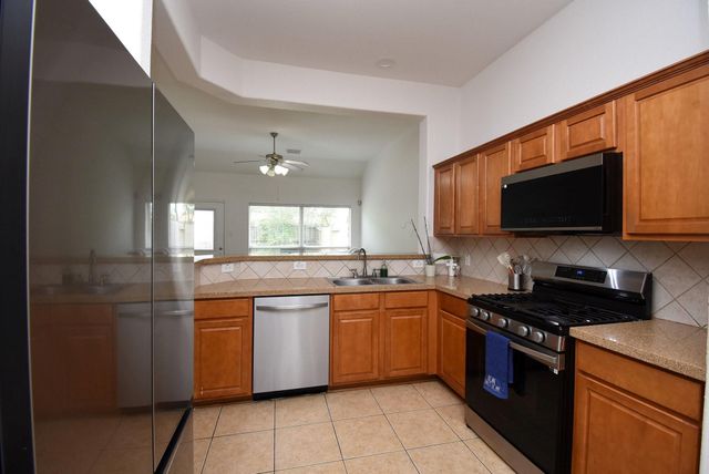 1734 Pepper Hill Lane, Sugar Land, TX 77479