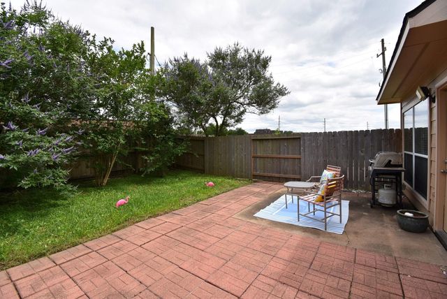 1734 Pepper Hill Lane, Sugar Land, TX 77479