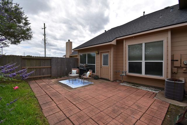 1734 Pepper Hill Lane, Sugar Land, TX 77479