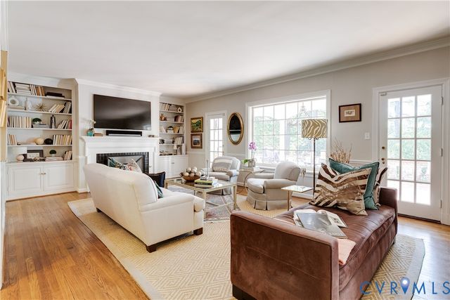 20 Tempsford Ln, Richmond, VA 23226