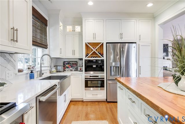 20 Tempsford Ln, Richmond, VA 23226