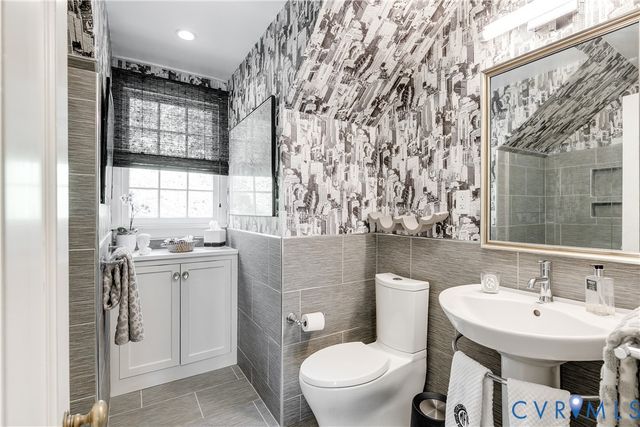 20 Tempsford Ln, Richmond, VA 23226