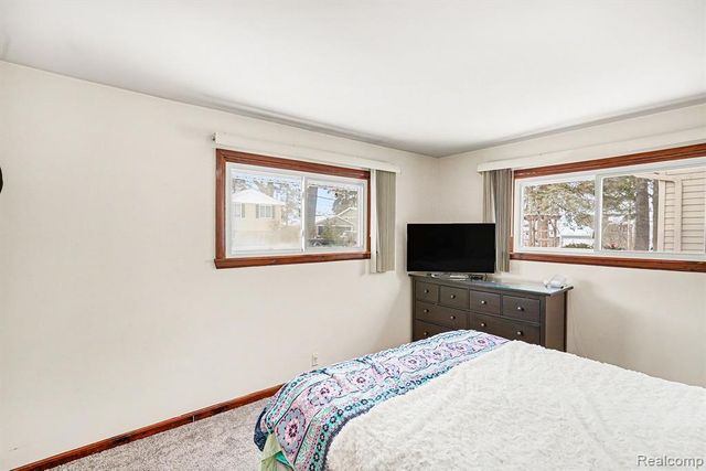 941 Marvell Place, Waterford, MI 48327