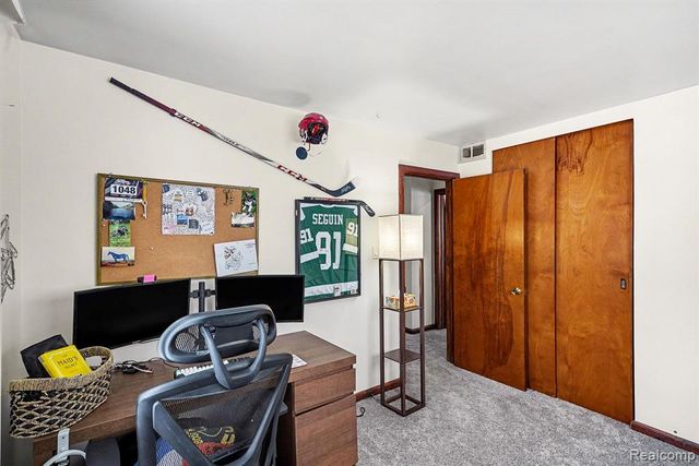 941 Marvell Place, Waterford, MI 48327