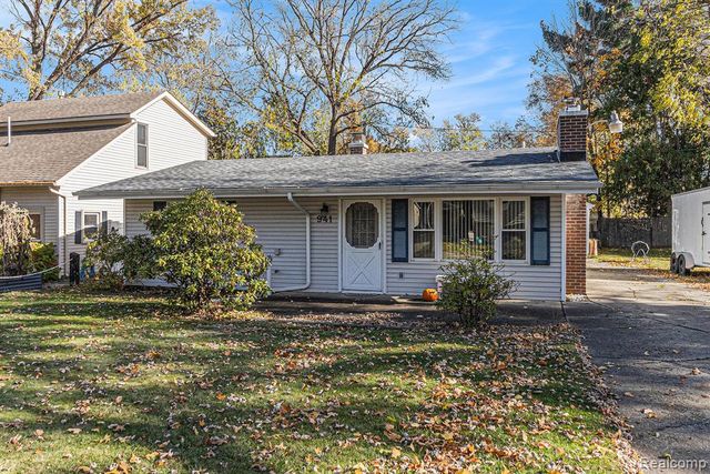 941 Marvell Place, Waterford, MI 48327
